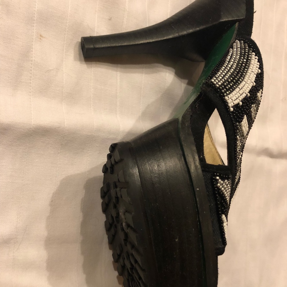 High heel shoes - Picture 3 of 5